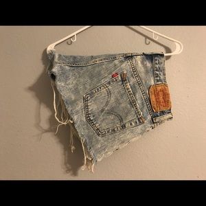 Levi’s Distressed Shorts- Waist 32